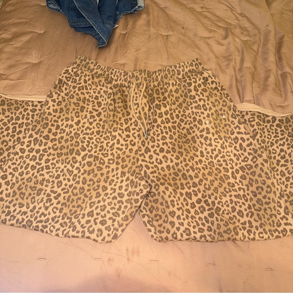 Victoria’s Secret PINK Campus Fleece Wide Leg Split Hem Sweatpants! - Picture 6 of 8